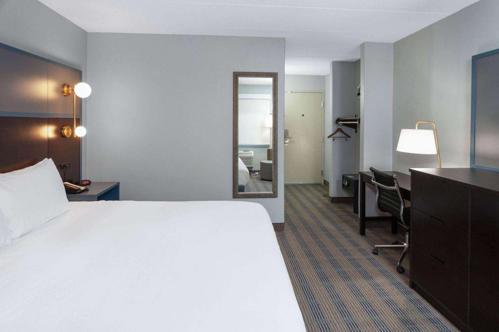 Americinn By Wyndham Пеория Екстериор снимка