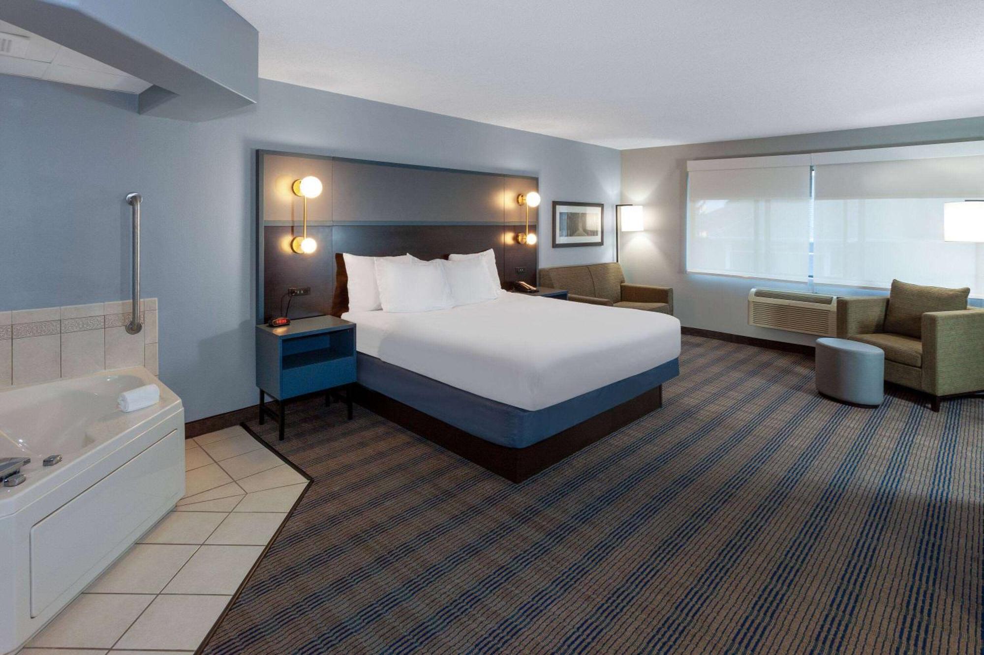Americinn By Wyndham Пеория Екстериор снимка
